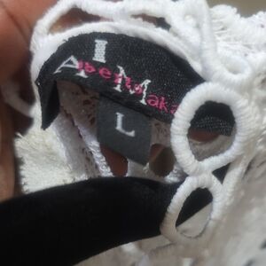 Alberto Makali White Lace Blouse